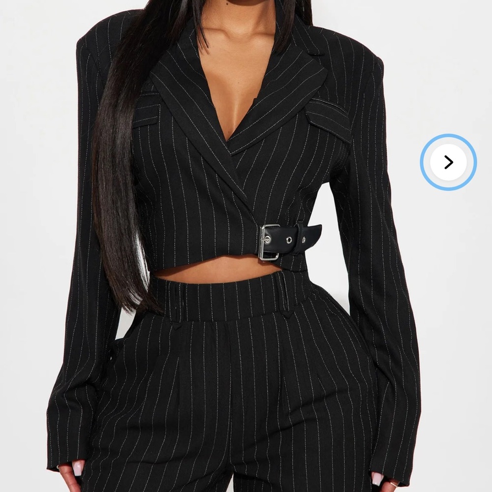 Fashion Nova Breakeven Pinstripe Blazer Cropped Blazer